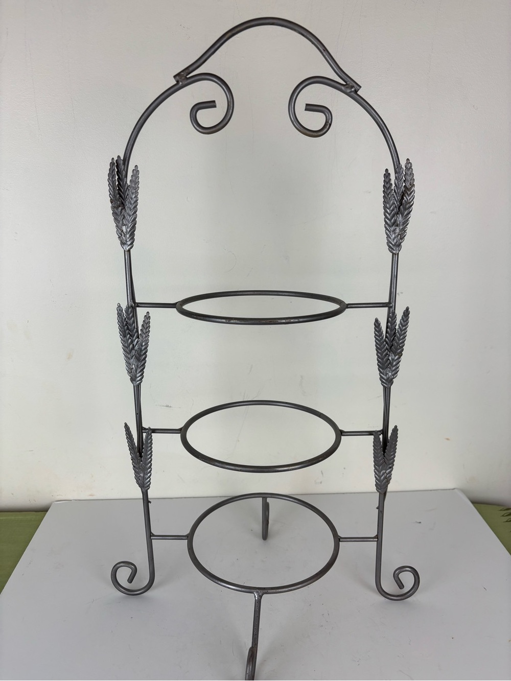 Vintage Three-Tier Metal Plant/Decor Stand in Gunmetal Gray-6”plates/23” tall